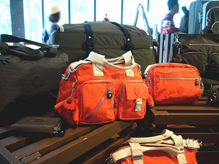 Kipling summer pre-fall 2016 collection event